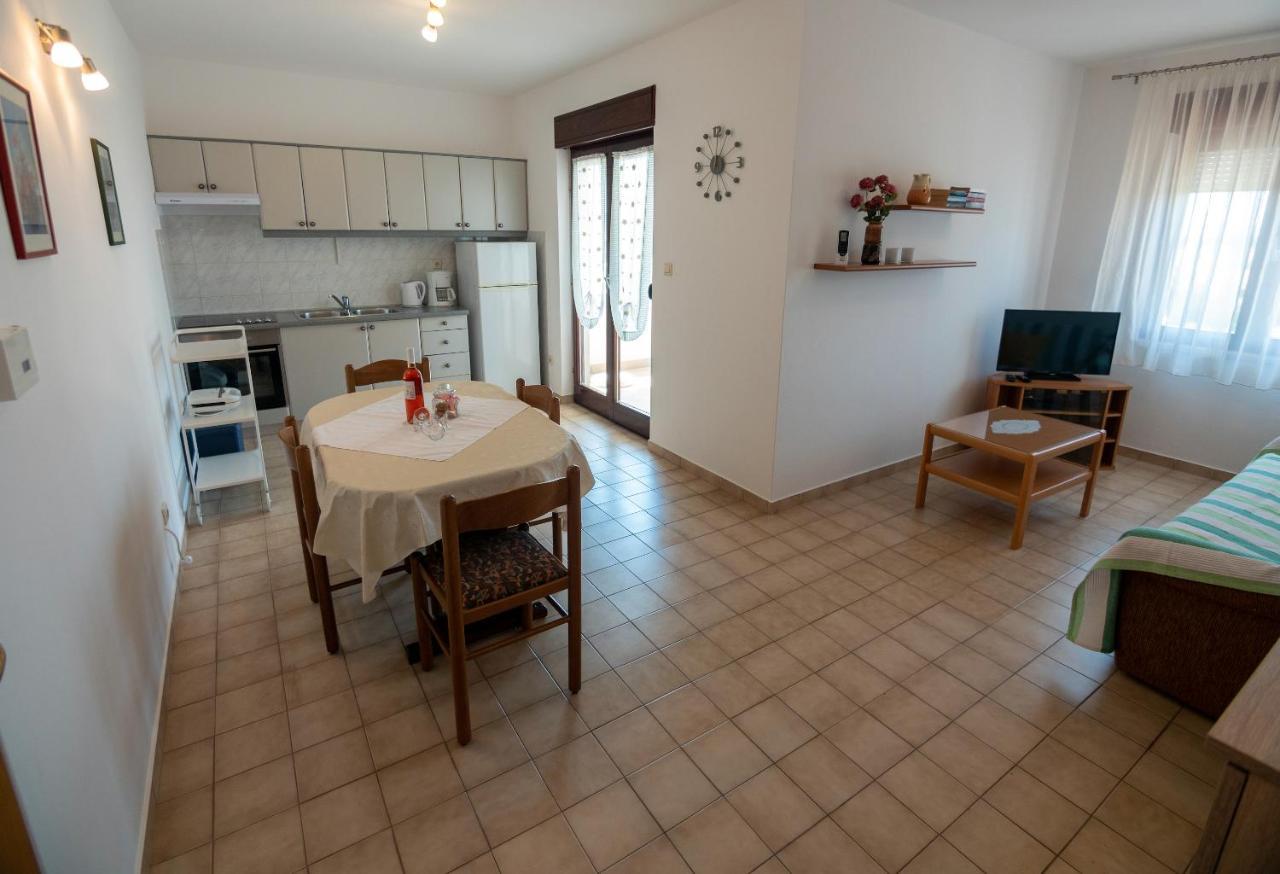 Apartments Dokovic Barbat na Rabu Bagian luar foto