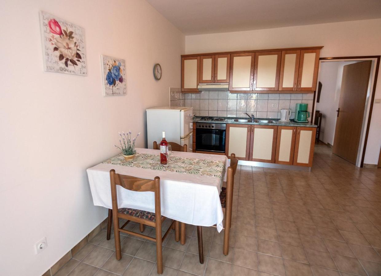 Apartments Dokovic Barbat na Rabu Bagian luar foto