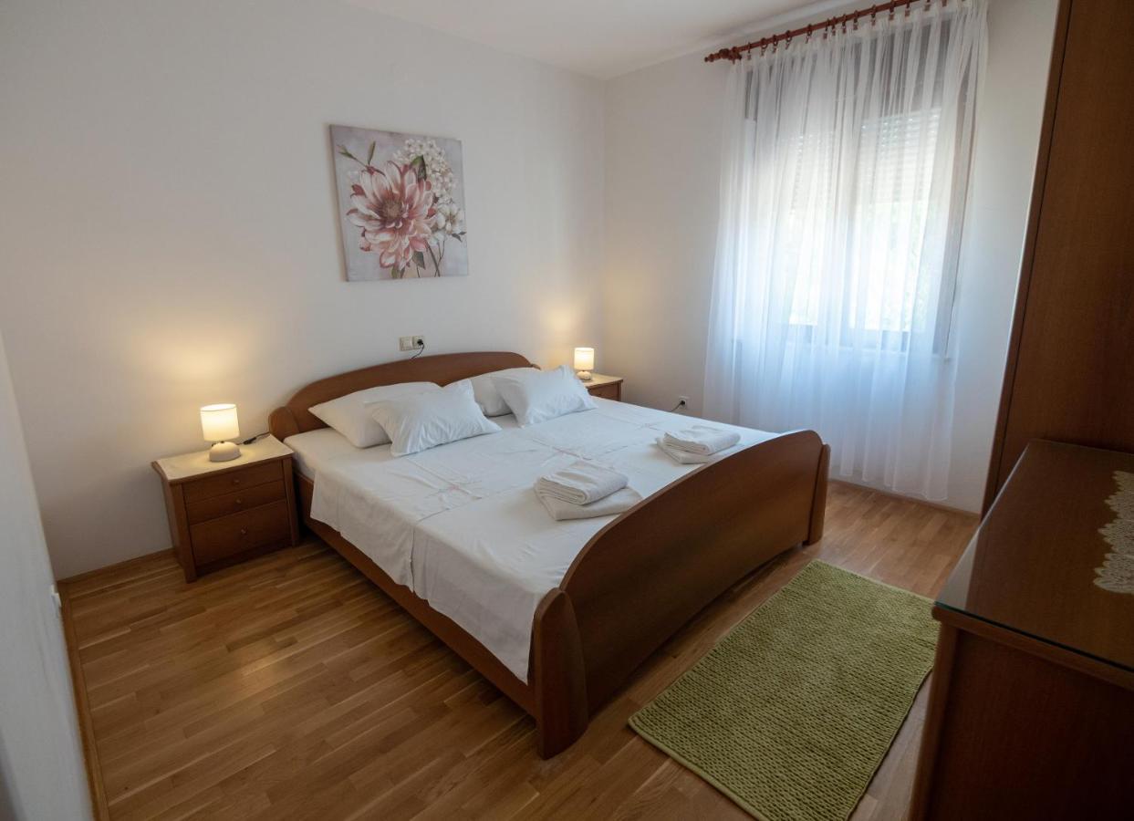 Apartments Dokovic Barbat na Rabu Bagian luar foto