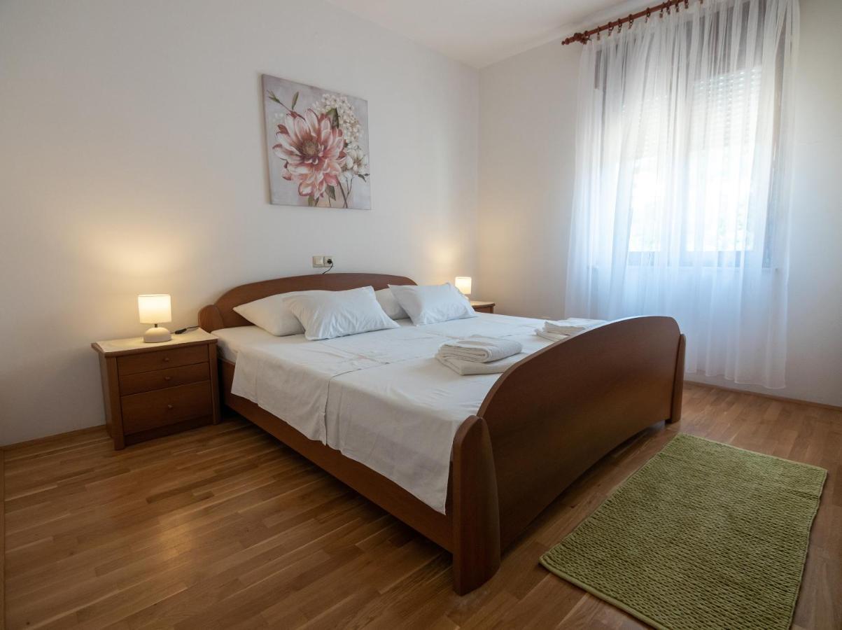 Apartments Dokovic Barbat na Rabu Bagian luar foto