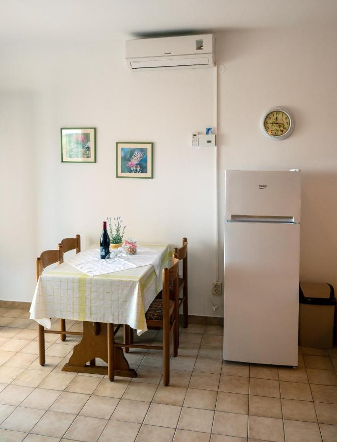 Apartments Dokovic Barbat na Rabu Bagian luar foto