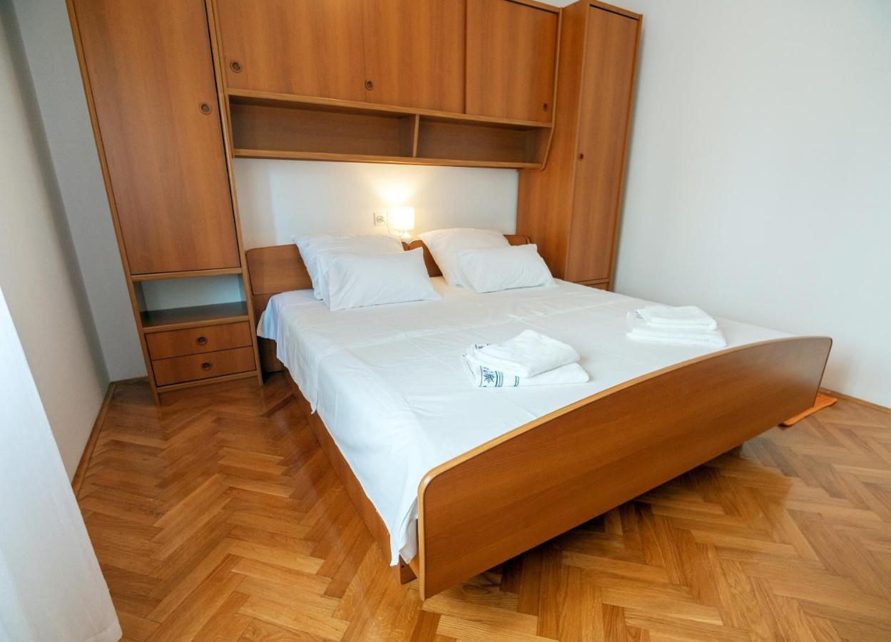 Apartments Dokovic Barbat na Rabu Bagian luar foto