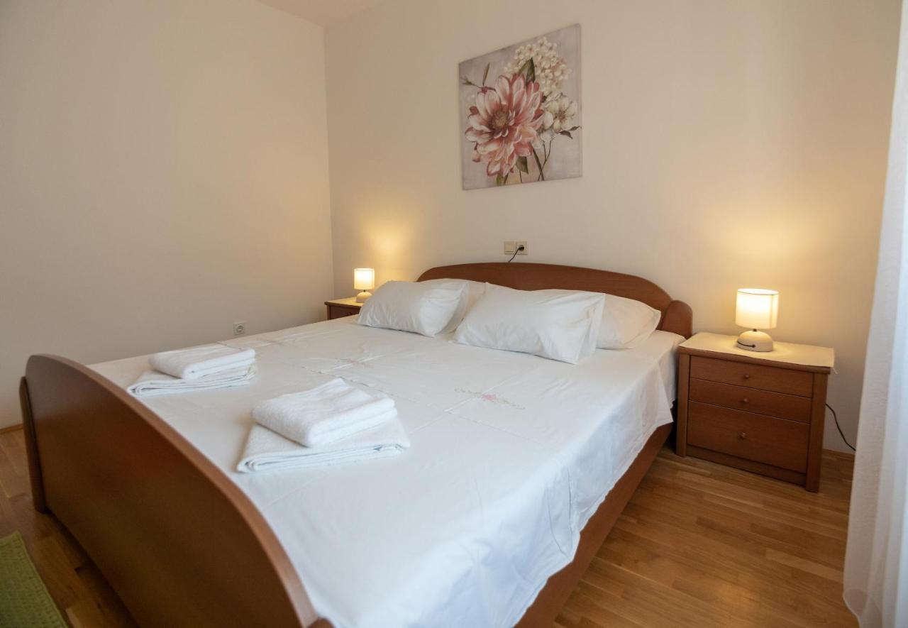 Apartments Dokovic Barbat na Rabu Bagian luar foto